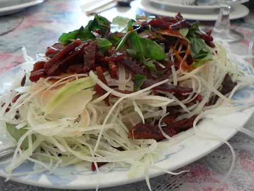 Gỏi Đu Đủ (Green Papaya Salad)