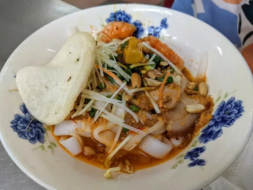 Mì Quảng (Quảng Style Noodles)